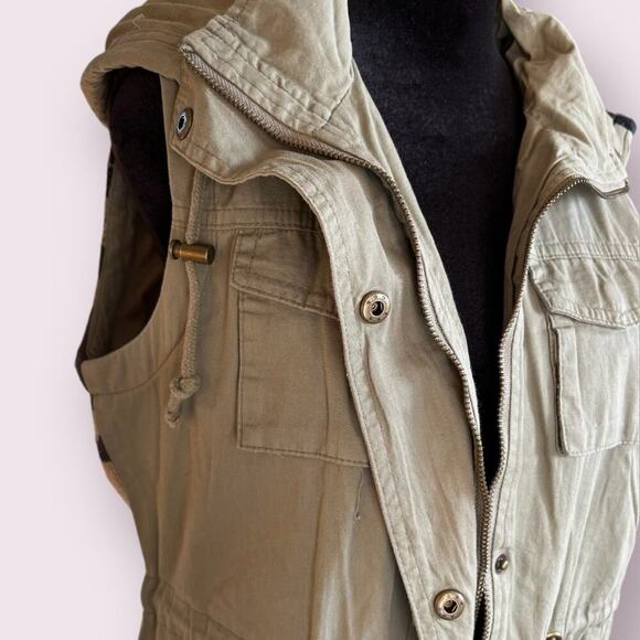 Fashionomics women’s size M vest with hood, back has diamond print sweater - Picture 4 of 10